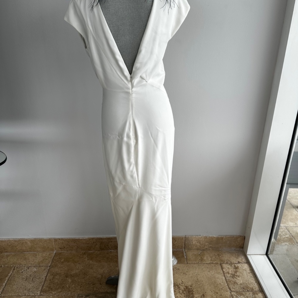 New $ 5425 Brunello Cucinelli White Silk Gown Wedding Ostrich Epaulette Sz M - Picture 5 of 5